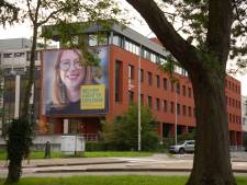 Besparingen bij UGent zet tot 300 jobs op de tocht: “Er zijn alternatieven, schaf die eersteklassevluchten naar Korea bijvoorbeeld af”