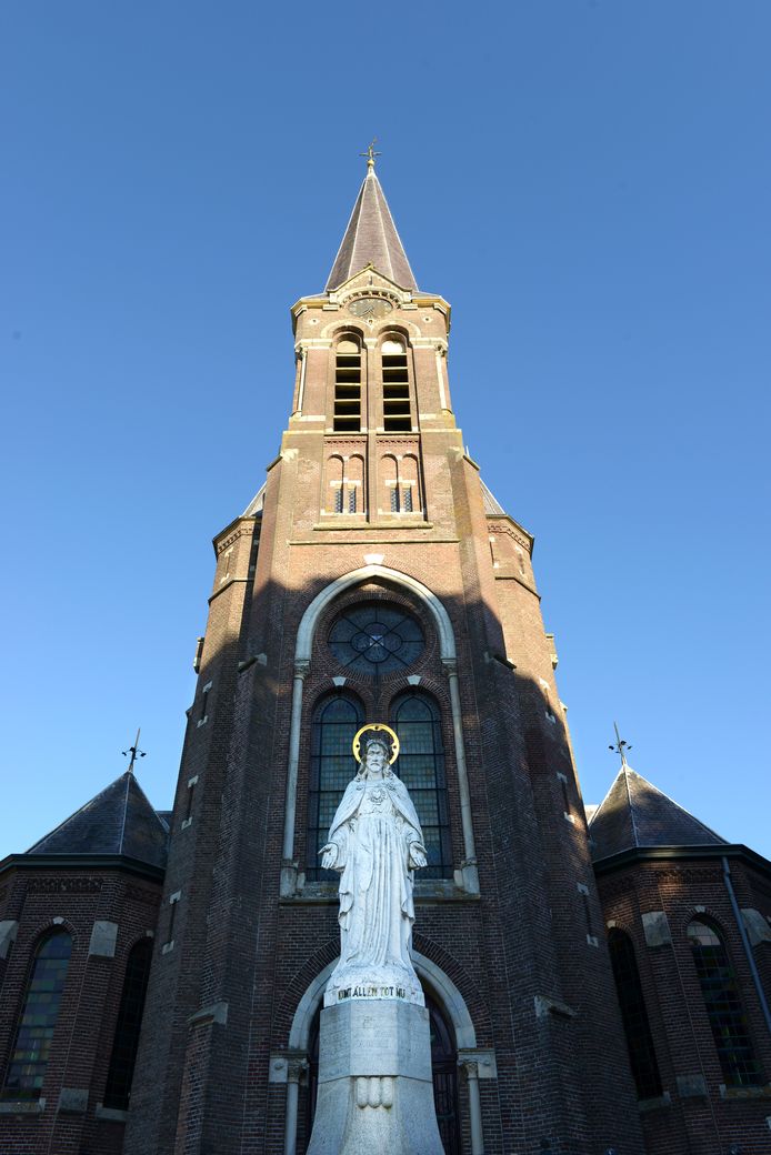 De Corneliuskerk in Den Hout.