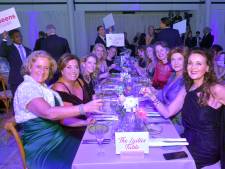 Chic ondernemersgala: gulle gevers en keuzestress voor dé perfecte avondjurk