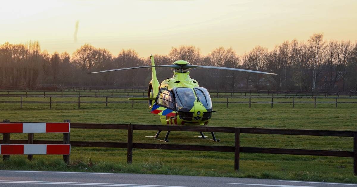 Traumahelikopter naar ongeluk met motorrijder in Schijndel.