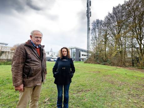 Naast de A65 en een zendmast ook nog een stroomstation in de achtertuin: ‘We zijn ons kapot geschrokken’