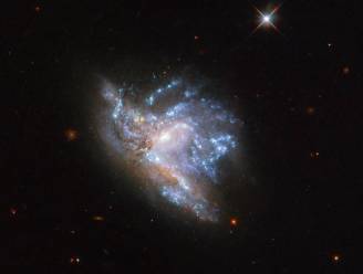 Ruimtetelescoop Hubble maakt haarscherpe foto van botsende sterrenstelsels