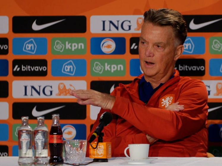 Louis van Gaal ruziet met journalisten: 'Ga samen clubje vormen'