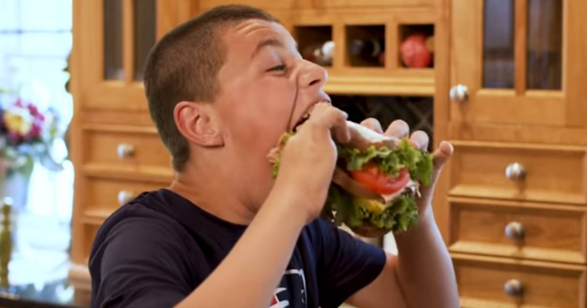 Isaac 14 Ans A La Plus Grande Bouche Du Monde Insolite 7sur7 Be