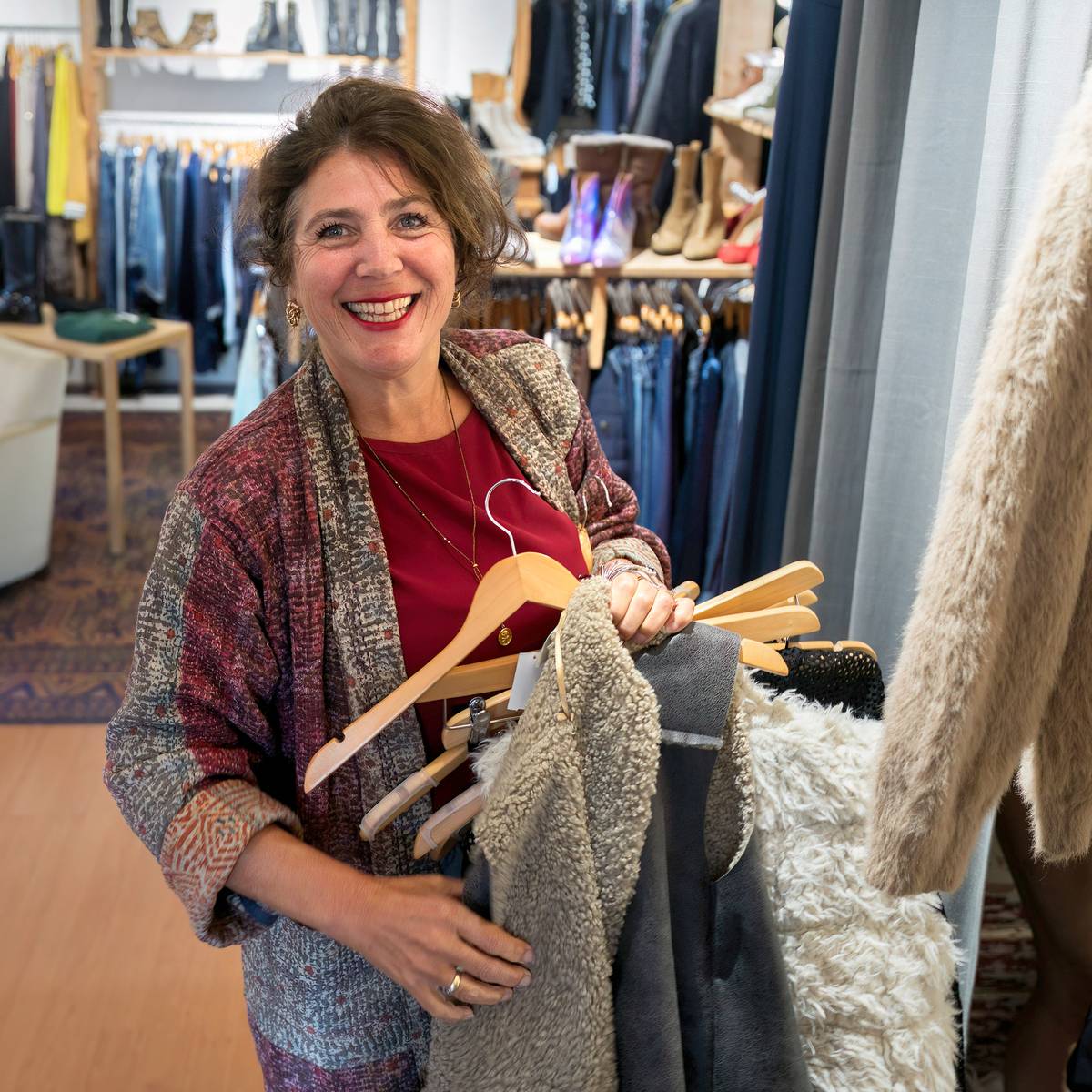 Jongeren in Den Bosch kiezen bewust voor vintage een kwestie van stijl en duurzaamheid Den Bosch bd