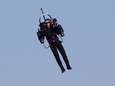 Amerikaanse piloten spotten man in jetpack op 900 meter hoogte