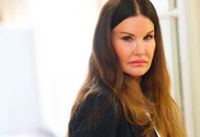 Janice Dickinson kreeg blauw pilletje van Cosby: 'Toen klom hij op me'