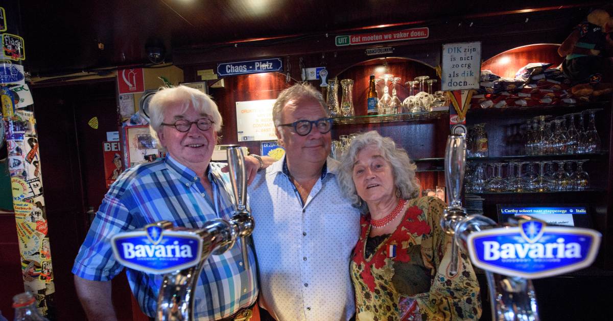 Een Lach Een Traan En Een Pilsje Bij Bijzonder Jubileum In Lieshout 60 Jaar Klant Bij De Koekoek De Peel Ed Nl