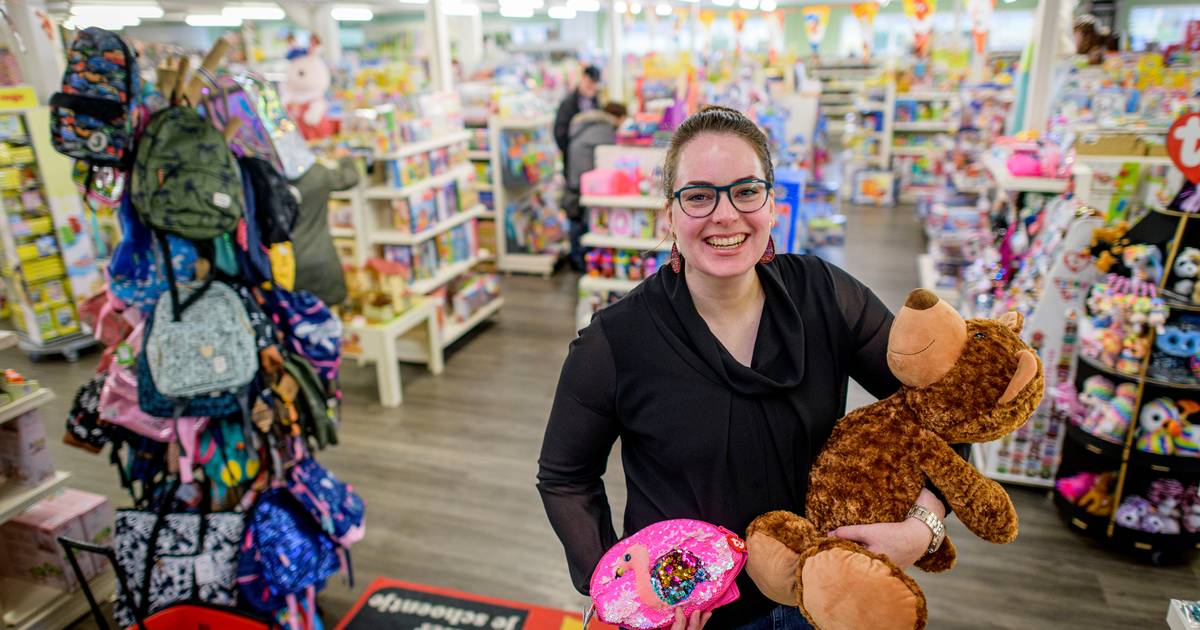 Speelgoedwinkel Delden bedient hele Glitterdots en bladblazers in de smaak | Hof van Twente | tubantia.nl