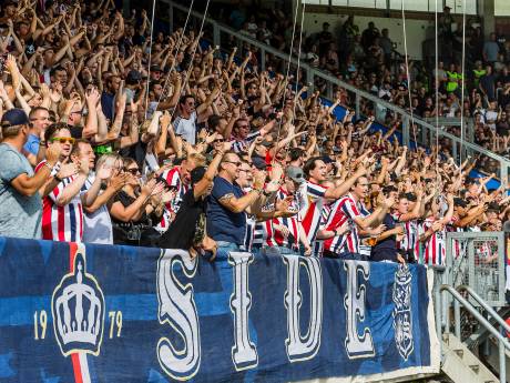KNVB over samenklittende fans: ‘Onderzoek heeft aangetoond dat risico’s beperkt zijn’