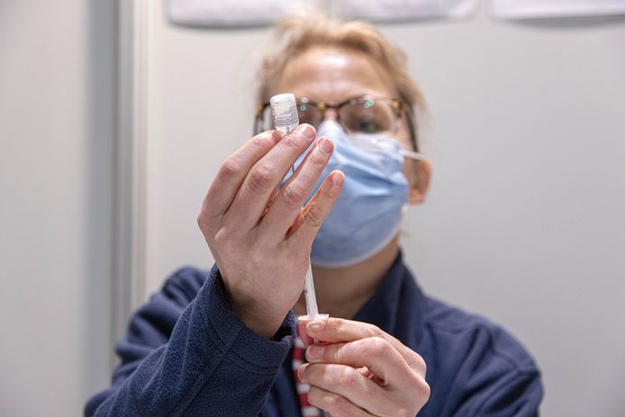 Overgebleven Vaccins In Deze Regio Mogen Naar Kwetsbare Patienten Armen Bij De Ggd Zijn Op Coronavirus Destentor Nl