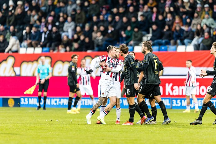 Frustratie bij Willem II: ,,We verliezen door persoonlijke fouten, volgens mij al voor de vijfde keer dit seizoen."