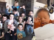 Gwenny en Marino verwelkomen dertiende kindje, allemaal hebben ze naam met letters A, L, E en X