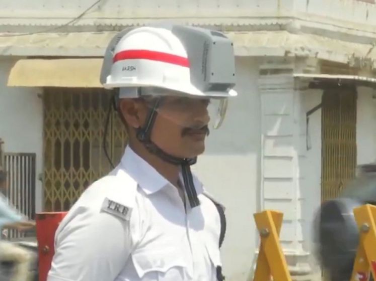 Les casques à climatisation révolutionnent la sécurité routière en Inde
