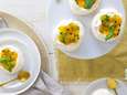 Wat Eten We Vandaag: Mini pavlova met frisse mango-passievrucht coulis