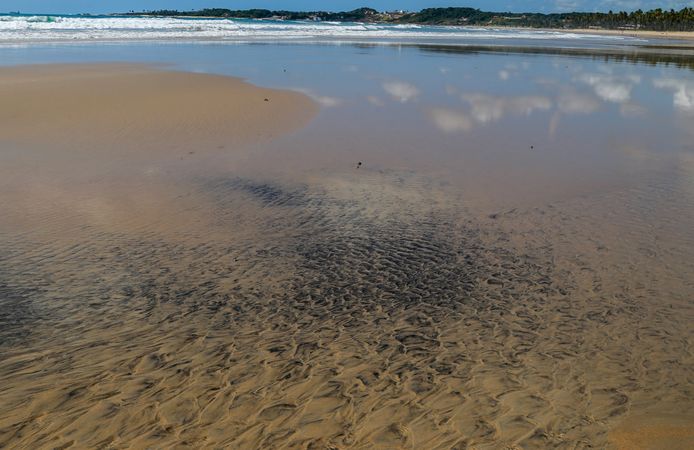 Een olielek op Praia do Paiva in Cabo de Santo Agostinho, in de Braziliaanse staat Pernambuco.