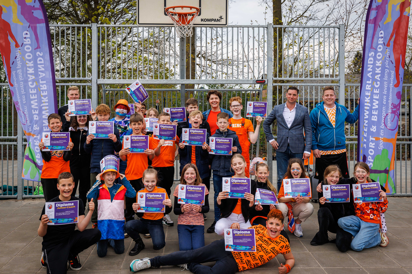 Leerlingen van basisschool ’t PuzzelsTuk in Tuk zijn nu gediplomeerd
