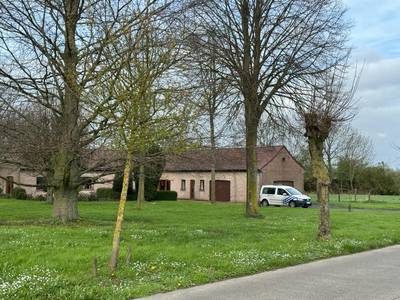 Deux octogénaires retrouvés morts dans leur maison à Lierde: pas de traces de cambriolage