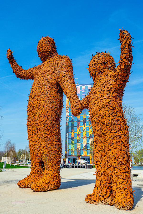 Arnhemse reuzen zijn dé blikvanger op Floriade in Almere Foto AD.nl