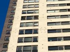 Extra veiligheidsmaatregel voor vallende stenen bij woontoren De Regent in Eindhoven