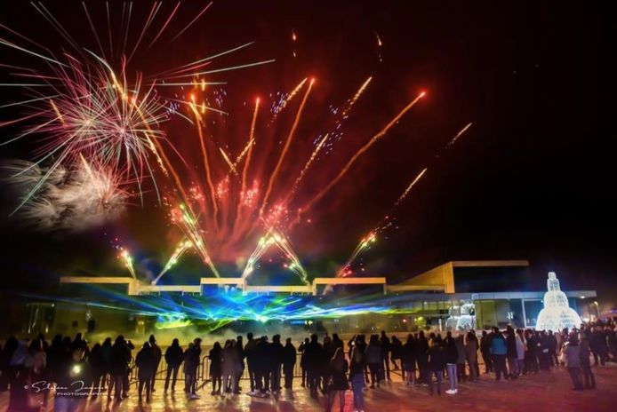 Vuurwerk afsteken (zoals hier op dit archiefbeeld), laat je beter over aan professionals, vinden ze bij de hulpverleningszone Fluvia.