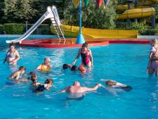 Oekraïners krijgen zwemles wegens gevaarlijke Waal: ‘Anders krijgen we weer verdrinkingsongevallen’