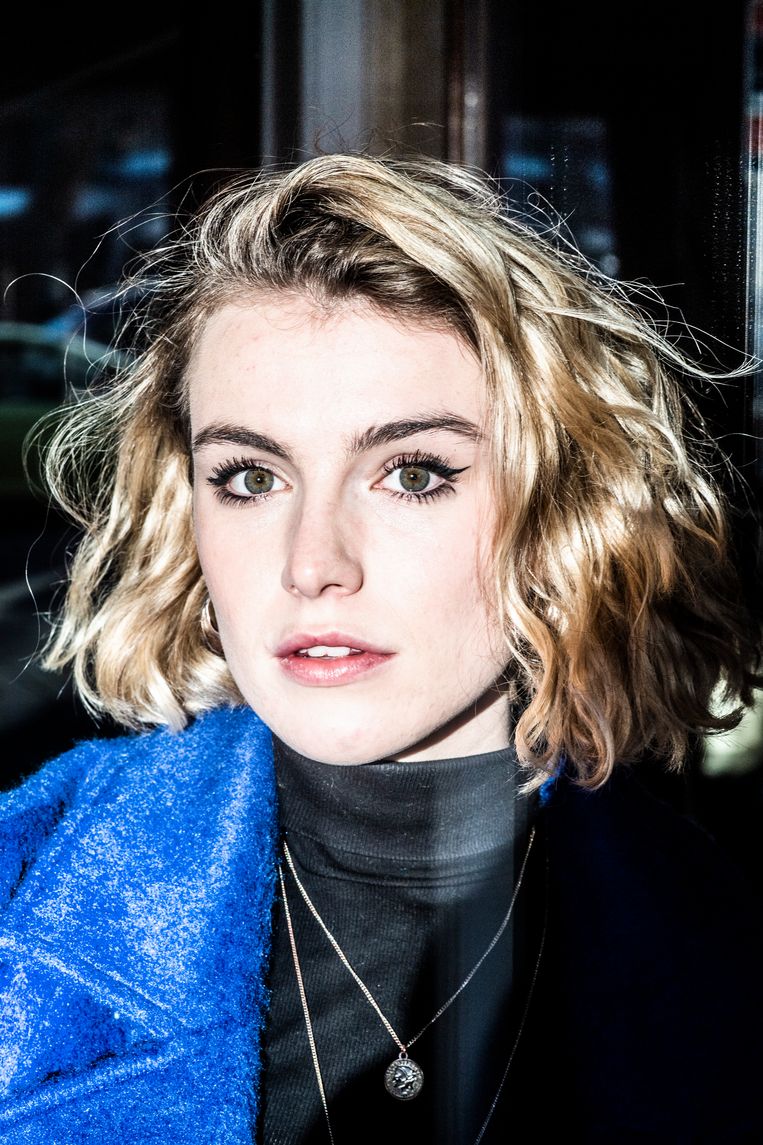 ‘Dat corona er is, daar kan niemand wat aan doen. Maar de vliegtuigen zitten nog steeds vol, en de cultuursector moet op slot.’ Beeld Saskia Vanderstichele Humo 2020