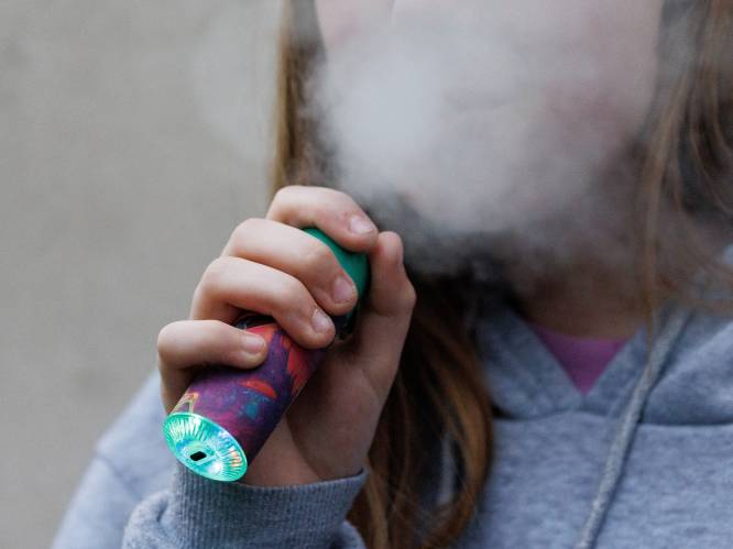 RIVM adviseert saaie e-sigaretten: jongeren zien vapes nu als mode-item