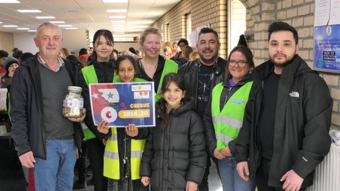 Leerlingen De Klimroos en De Wijsneus organiseren sponsorwandeling voor slachtoffers van aardbeving in Turkije en Syrië