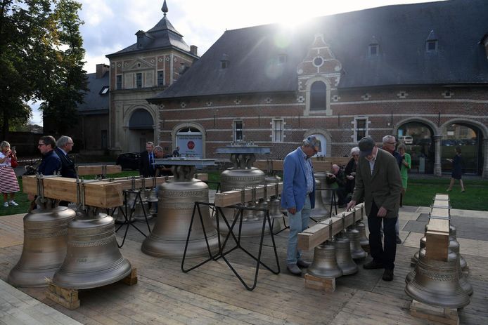 ‘Peace Day’ in Abdij van Park: Luc Rombouts speelt liederen op de ...