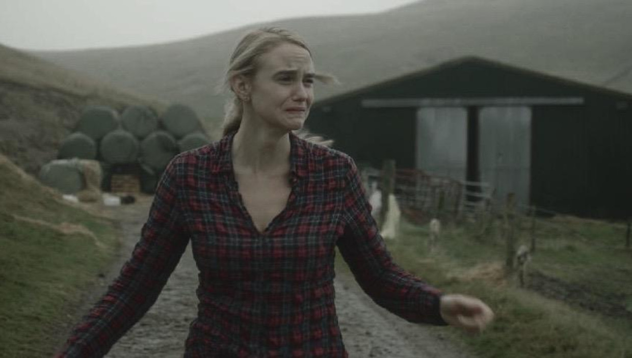 Joanna Vanderham in One of us. Beeld  