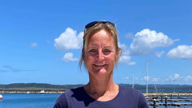Angela (46) zeilt al drie jaar de wereld over, en krijgt daarvoor betaald: ‘Breng boten van A naar B’