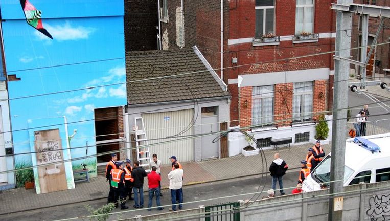 "Dutroux zwijgzaam bij bezoek aan zijn woning" | Binnenland | Nieuws | HLN