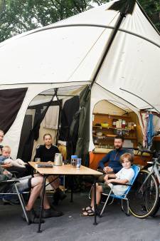 Haarlemse familie geniet op de camping in Beuningen: ‘Dit voelt altijd als een beetje thuiskomen’