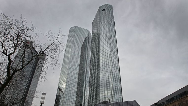 Deutsche Bank Wil Af Van Duizenden Klanten Trouw