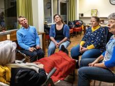 Dit koor zingt voor stervende mensen: ‘Zijn eens vijf keer teruggekomen omdat iemand het zo mooi vond’