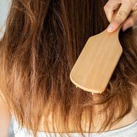 Met déze 3 tips kun je pluizig haar voorkomen