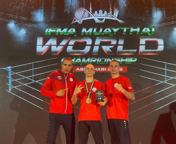 Gianny De Leu kroont zich tot wereldkampioen Thaiboks in Abu Dhabi