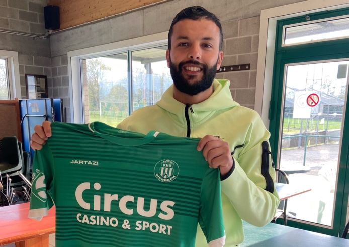 Mehdi Benlouafi (31) tekende gisterenavond een contract bij eersteprovincialer KHO Bierbeek.
