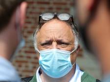 Personnel soignant non vacciné: Marc Van Ranst redoute une “bombe à retardement”