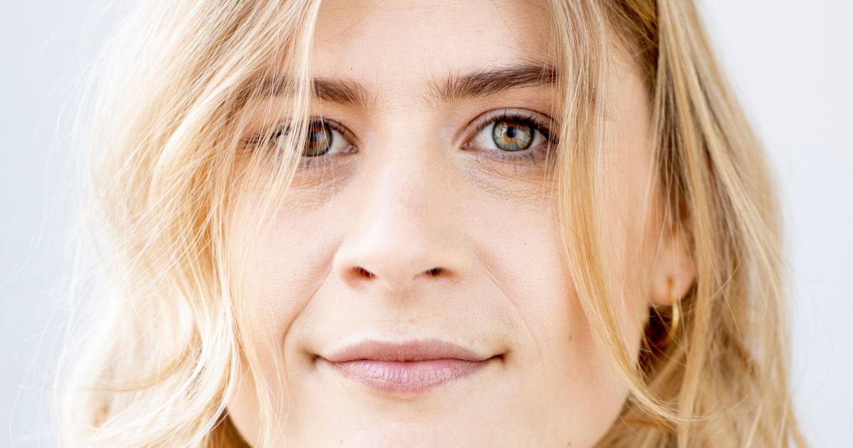 Weg met complexen: Eva De Roo, Ini Massez en andere powervrouwen over ...