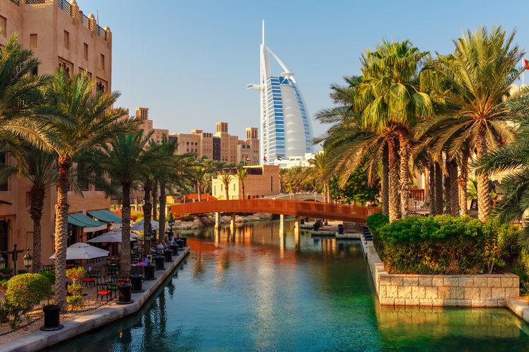 Een populair toevluchtsoord voor BN’ers, maar ook voor gewone Nederlanders is Dubai een zonbestemming in de winter. Beeld Getty Images/iStockphoto