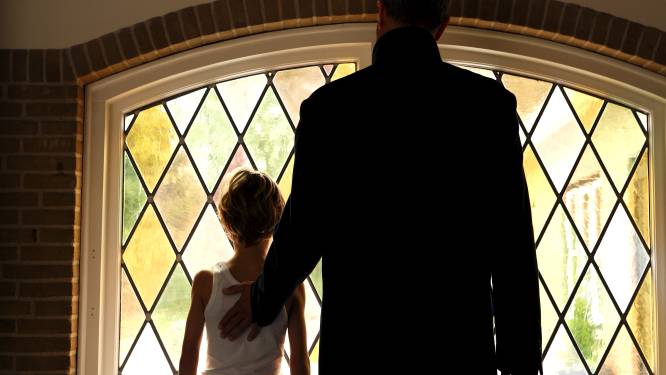 Giftcards Fortnite in ruil voor naaktfoto’s en seks: cel voor man uit Enschede  