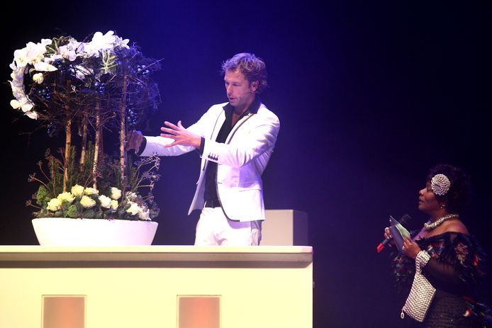 Keester bloembinder  Frits Hoogers uit Deventer.