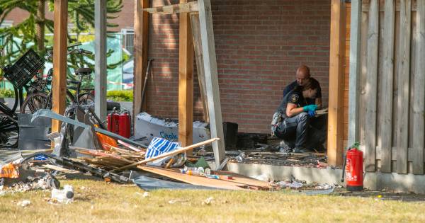 Dubbele aanslag Schalkhaar: politie zoekt mysterieuze man die zich ophield voor de woning van Roy van T..