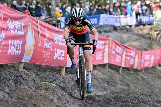 Sanne Cant in actie in Zonhoven.