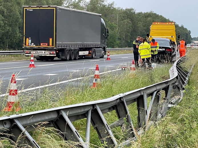 De auto raakte van de weg.