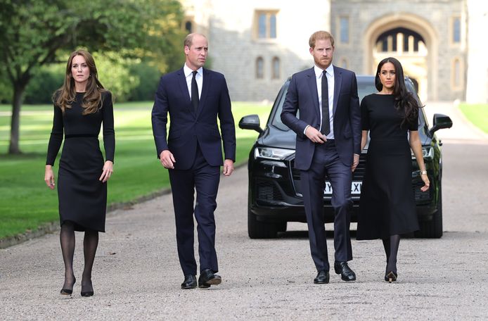 Kate, William, Harry en Meghan bij Windsor Castle.