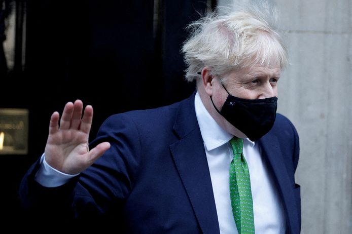 De Britse premier Boris Johnson is van plan "volledig samen te werken" met de politie, nadat Scotland Yard dinsdag aankondigde een onderzoek te openen naar de lockdownfeestjes in Downing Street.