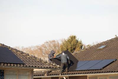 Enorme groei van zonnepanelen veroorzaakt steeds vaker problemen, check hier of dat ook bij jou speelt